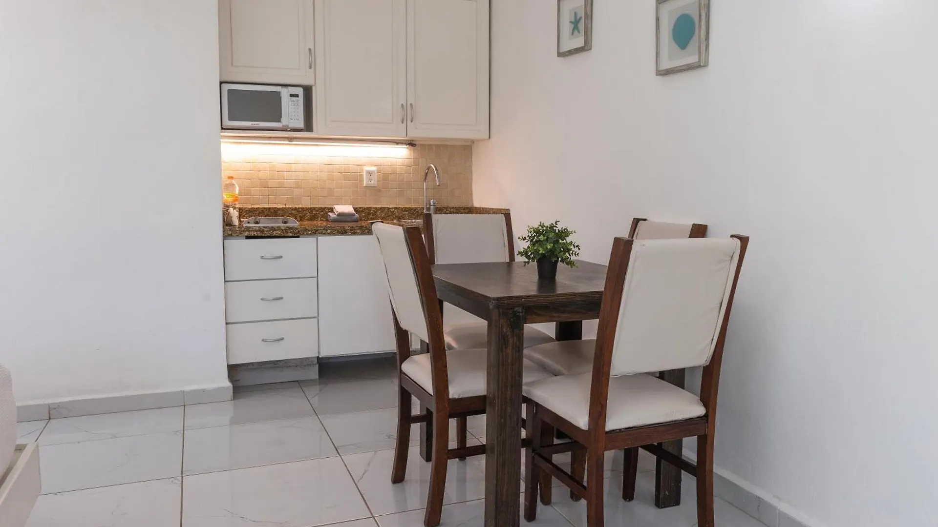 Apartment 1209 Beautiful Beach Studio On Hotel Zone Cancun
